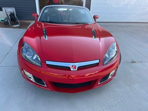 2008 Saturn Sky Red Line
