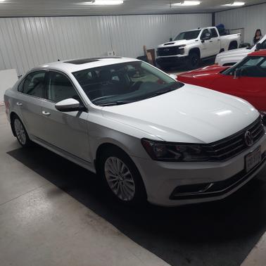 2016 Volkswagen Passat 1.8T SE