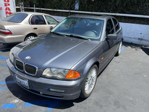 2001 BMW 330 i