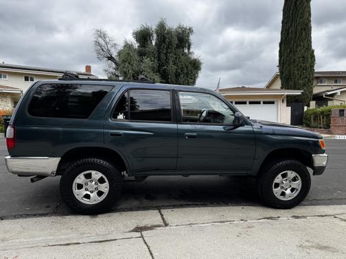 1996 Toyota 4Runner SR5 4WD