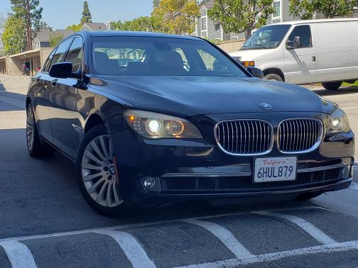 2009 BMW 750 i