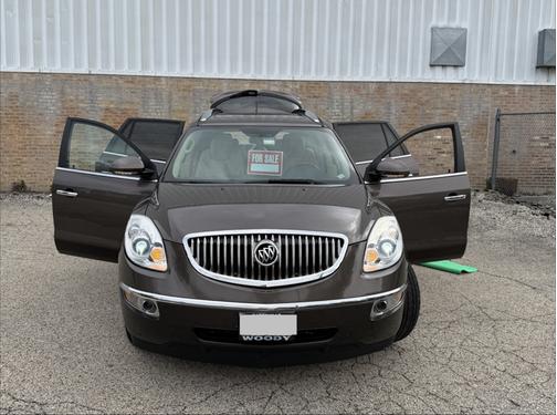 Brown 2011 Buick Enclave 2XL