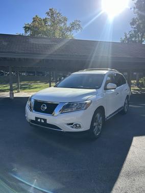 2014 Nissan Pathfinder Platinum
