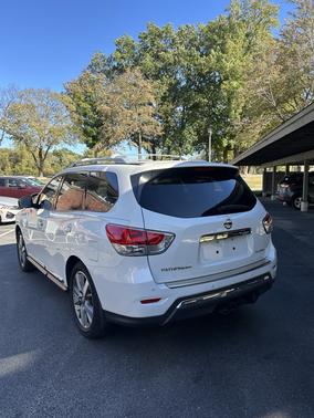 2014 Nissan Pathfinder Platinum
