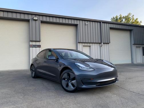 Gray 2018 Tesla Model 3 Long Range