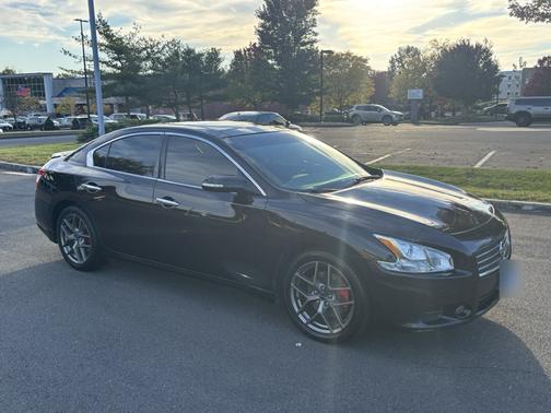 Purple 2010 Nissan Maxima SV