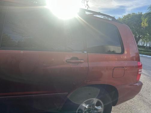 Red 2003 Toyota Highlander Limited
