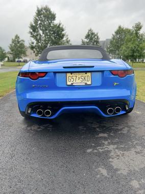 2018 Jaguar F-TYPE R