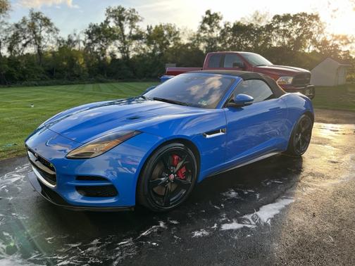2018 Jaguar F-TYPE R