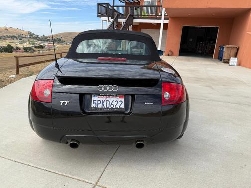 Black 2001 Audi TT Roadster quattro