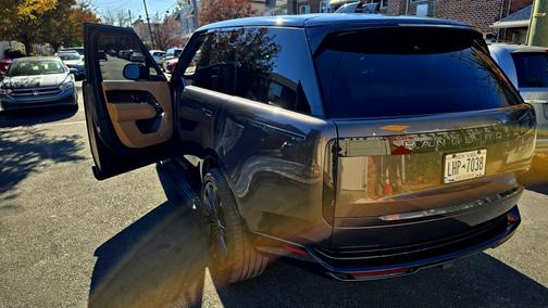 2024 Land Rover Range Rover P530 SE SWB