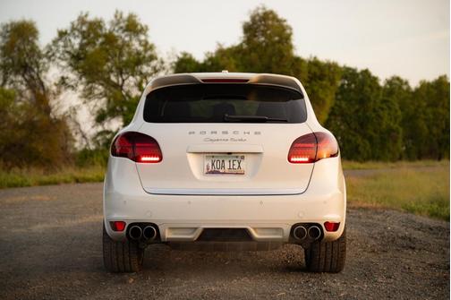 White 2012 Porsche Cayenne Cayenne Turbo