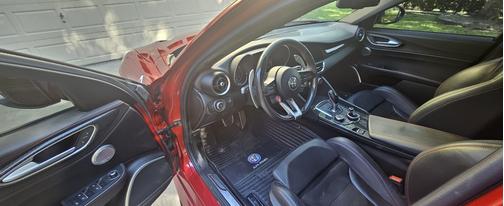 2017 Alfa Romeo Giulia Quadrifoglio