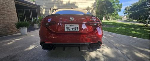 2017 Alfa Romeo Giulia Quadrifoglio