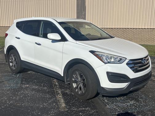 White 2015 Hyundai Santa Fe Sport 2.4L