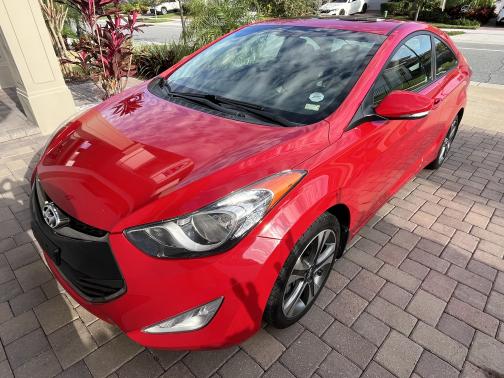 2013 Hyundai ELANTRA SE