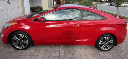 2013 Hyundai ELANTRA SE