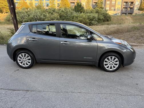 2017 Nissan Leaf S