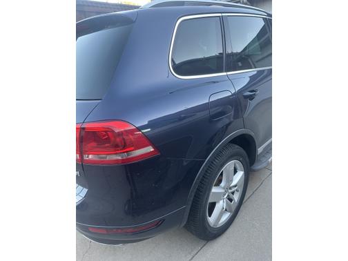2012 Volkswagen Touareg TDI Lux