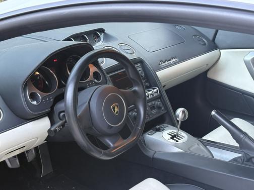 White 2010 Lamborghini Gallardo LP560-4