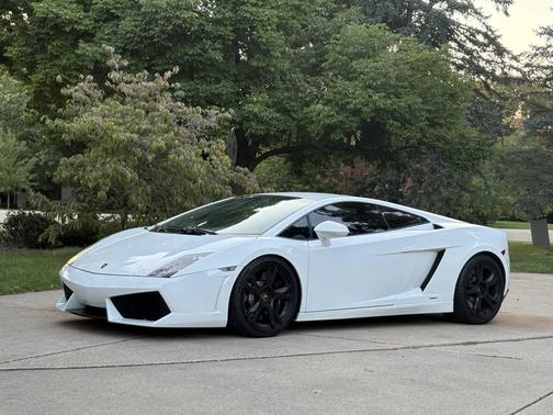White 2010 Lamborghini Gallardo LP560-4