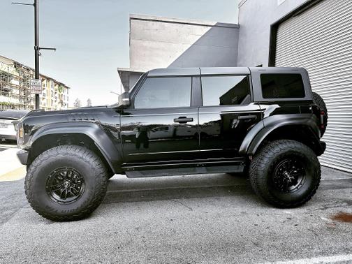2022 Ford Bronco Raptor Advanced