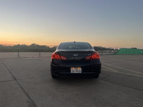 2011 INFINITI G37 Journey