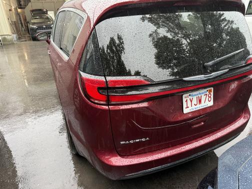 2021 Chrysler Pacifica Touring L