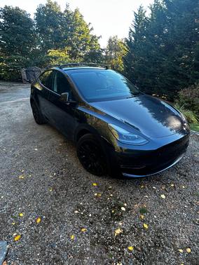 2025 Tesla Model Y Long Range AWD