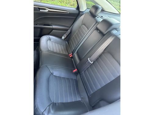 2016 Ford Fusion Hybrid SE