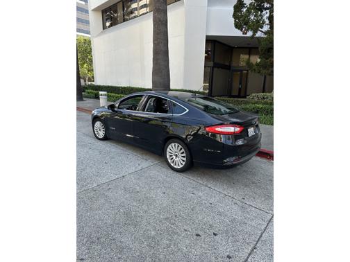 2016 Ford Fusion Hybrid SE