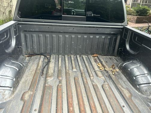 Gray 2017 Nissan Titan SV