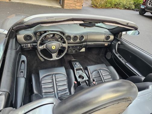 2004 Ferrari 360 Spider Base