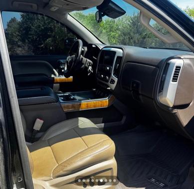 Black 2018 GMC Sierra 1500 SLT