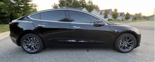 2019 Tesla Model 3 Standard Range Plus