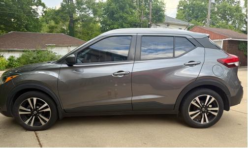 2020 Nissan Kicks SV