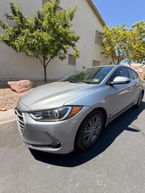 Silver 2017 Hyundai ELANTRA SE