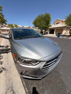 Silver 2017 Hyundai ELANTRA SE