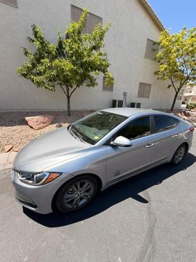 Silver 2017 Hyundai ELANTRA SE