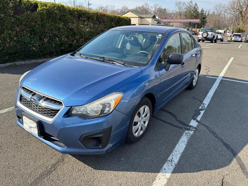 Blue 2014 Subaru Impreza 2.0i