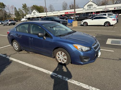 Blue 2014 Subaru Impreza 2.0i