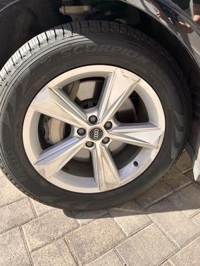 Black 2021 Audi Q7 45 Premium