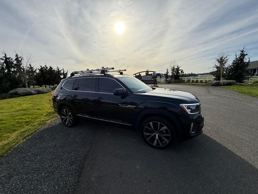 2025 Volkswagen Atlas 2.0T SEL Premium R-Line 4MOTION