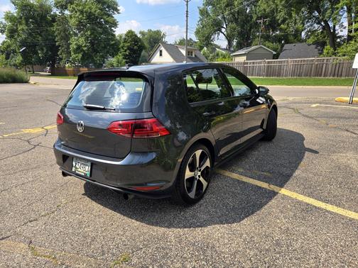 2017 Volkswagen Golf GTI Autobahn 4-Door