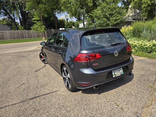 2017 Volkswagen Golf GTI Autobahn 4-Door