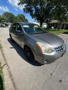 Silver 2013 Nissan Rogue S