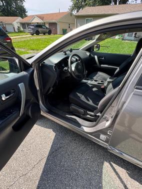 Silver 2013 Nissan Rogue S