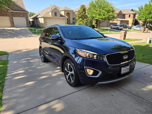 Blue 2017 Kia Sorento EX