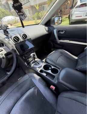 White 2011 Nissan Rogue SV