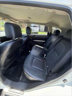 White 2011 Nissan Rogue SV